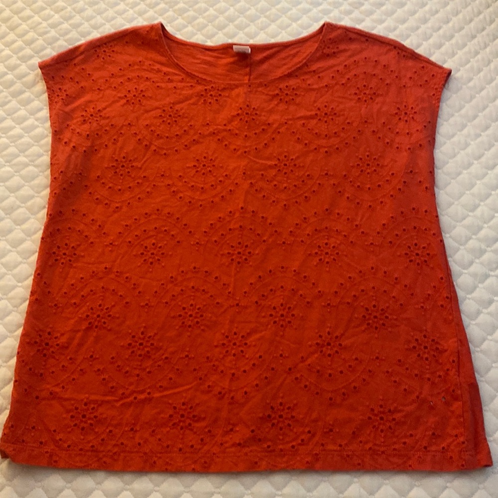 OLD NAVY top size small eyelet front, knit back deep orange color 100% cotton